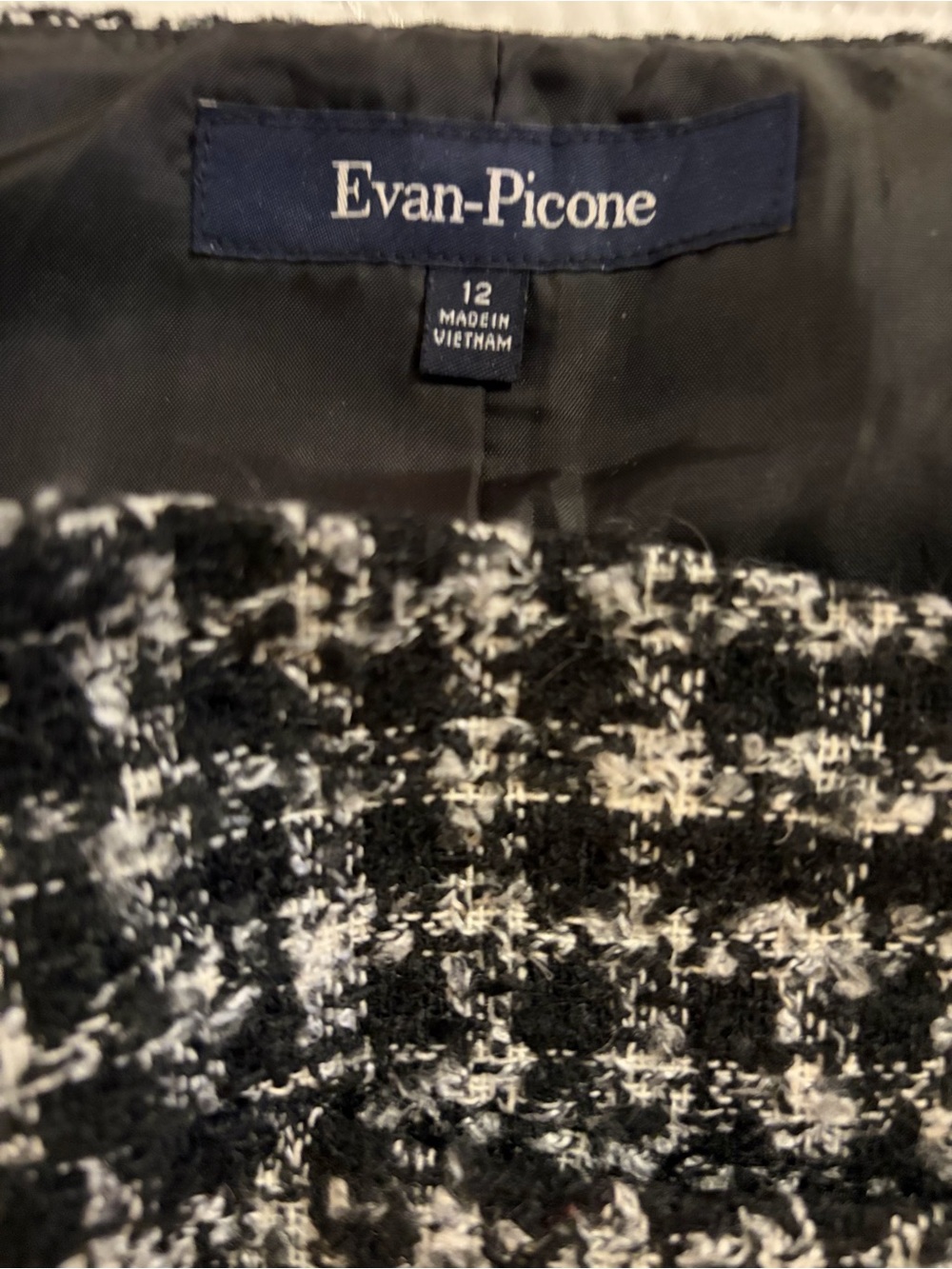 Evan Picone Black and White Houndstooth Pencil Skirt - Picture 3 of 4